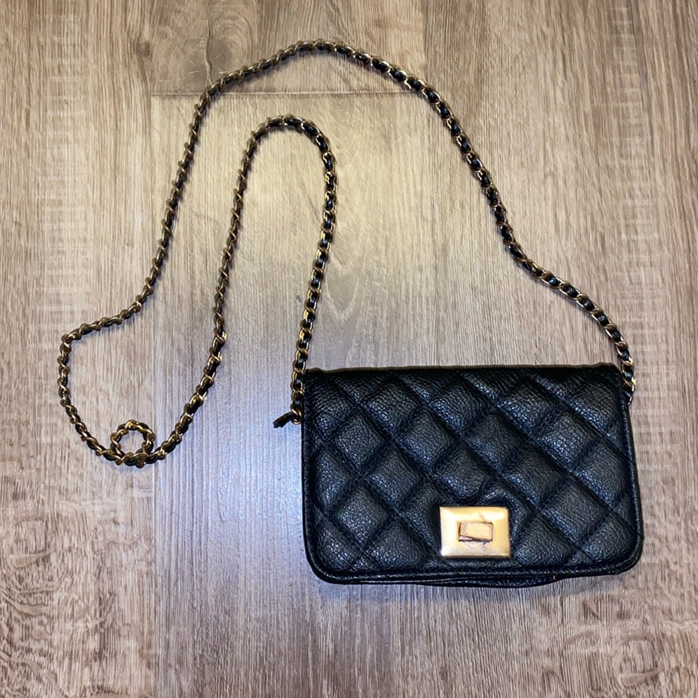 Black Quilted Chain Crossbody Bag